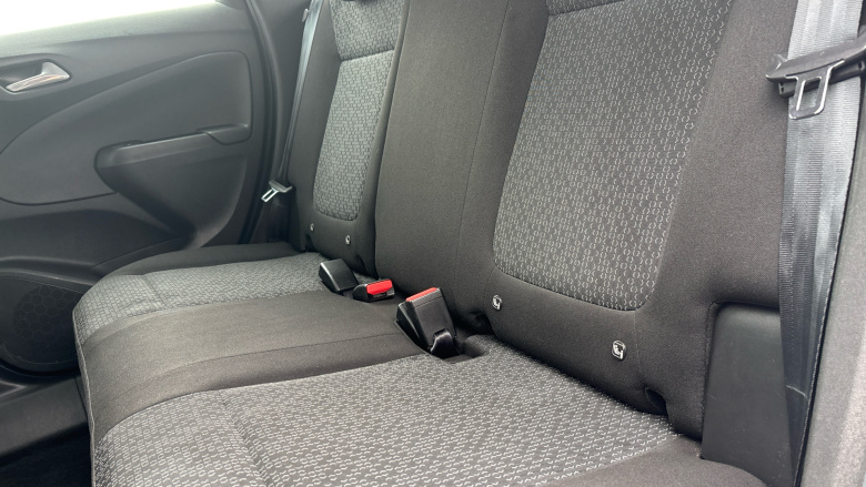 Vauxhall Crossland 1.2 Design 5dr Petrol Hatchback